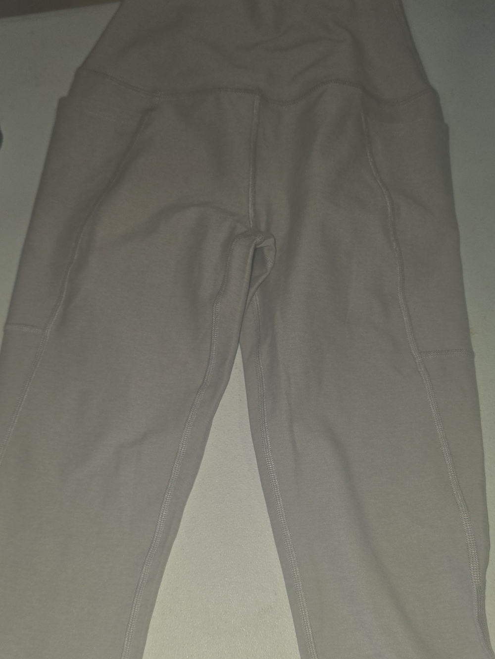 Beyond Yoga High-Rise Leggings in Light Taupe